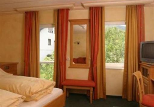 фото отеля Hotel Und Restaurant Bergfriedel