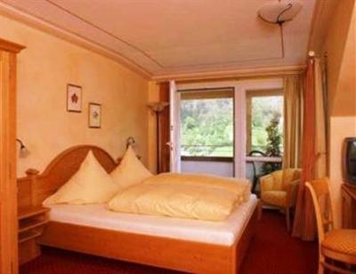 фото отеля Hotel Und Restaurant Bergfriedel