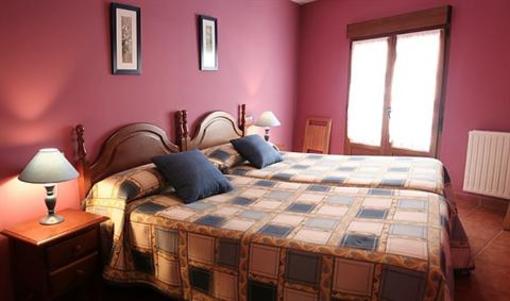 фото отеля Apartamentos la Regoria Cabrales