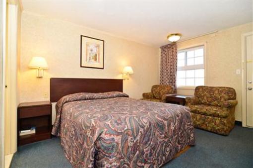 фото отеля Americas Best Value Inn - Manchester