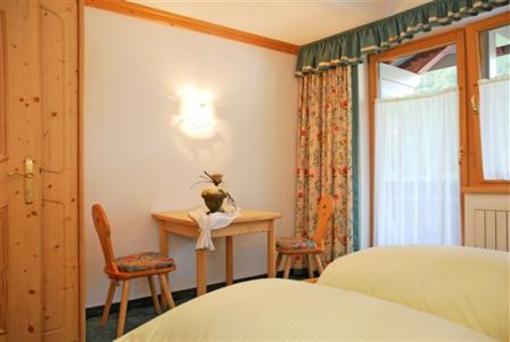 фото отеля Appartements & Hotel Central Pertisau