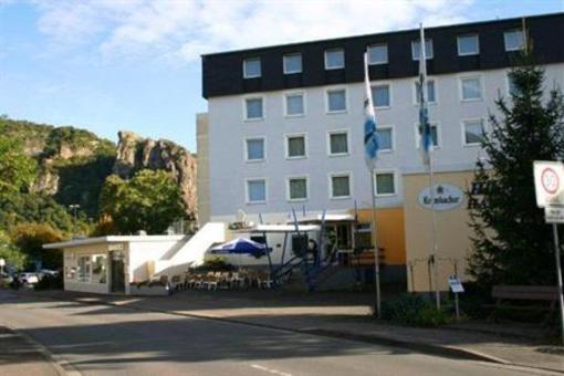 фото отеля Hotel Krone Bad Munster am Stein-Ebernburg