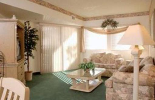 фото отеля Watson's Regency Suites