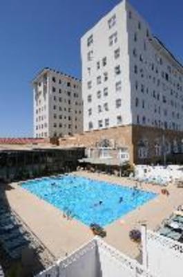 фото отеля Watson's Regency Suites