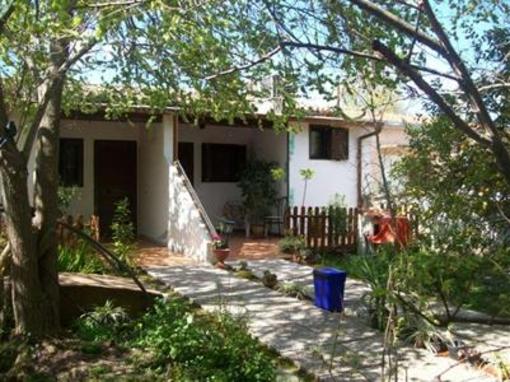 фото отеля Domo De Pedra Bed & Breakfast Sassari