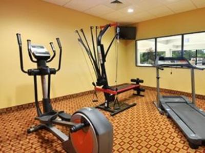 фото отеля Days Inn & Suites Russellville
