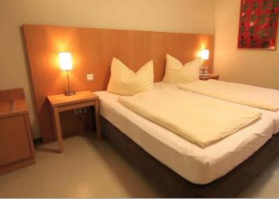 фото отеля Freizeit Integration Tagung Hotel Much