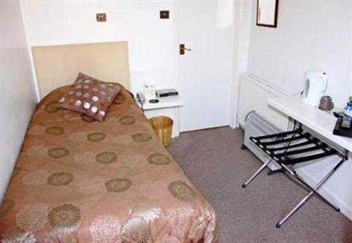 фото отеля Conigre Rooms & Restaurant Melksham