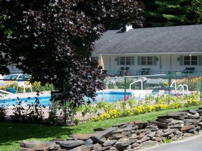 фото отеля Holiday Annex And Motel Saint Johnsbury