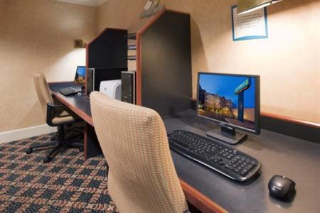 фото отеля Staybridge Suites Rochester