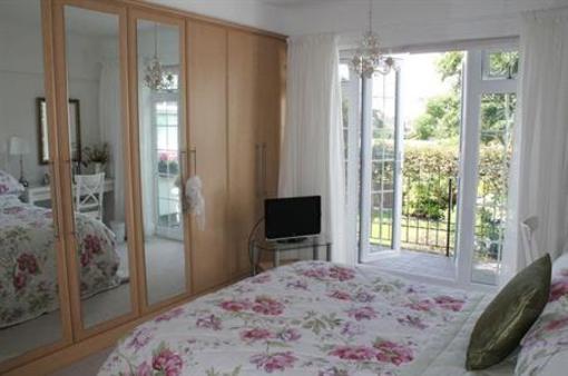 фото отеля The Avenue Bed and Breakfast Liverpool
