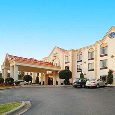 фото отеля Comfort Suites Rockingham