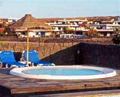фото отеля Cay Beach Papagayo Apartments Lanzarote