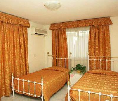фото отеля Marianna Hotel Apartments