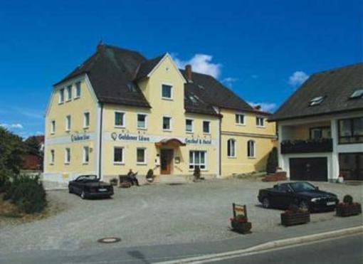 фото отеля Hotel Gasthof Goldener Löwe Günzburg