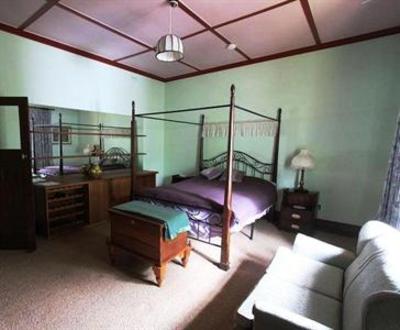 фото отеля Colwyn House Bed and Breakfast
