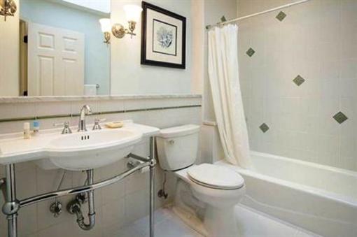 фото отеля ResortQuest St. Andrews Place Vacation Rental Hilton Head Island