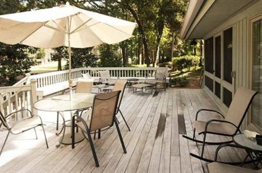 фото отеля ResortQuest St. Andrews Place Vacation Rental Hilton Head Island
