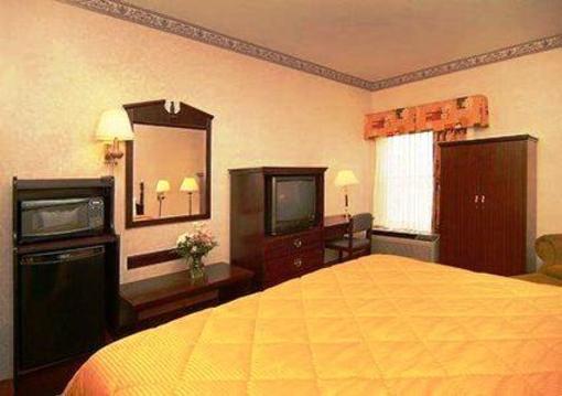 фото отеля Quality Inn - Fayetteville