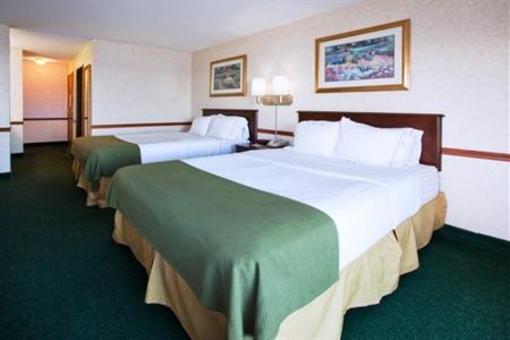 фото отеля Holiday Inn Express St. Ignace