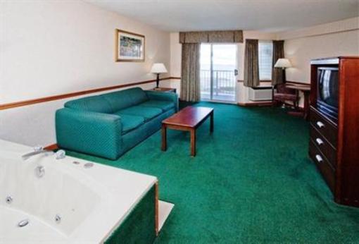 фото отеля Holiday Inn Express St. Ignace