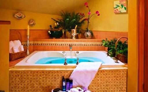 фото отеля Old Thyme Inn Bed and Breakfast