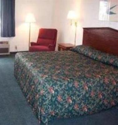 фото отеля Super 8 Motel East Grand Prairie