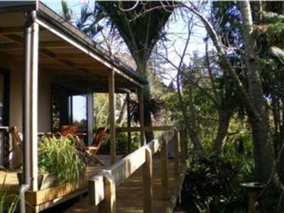 фото отеля Wharepuke Subtropical Accommodation