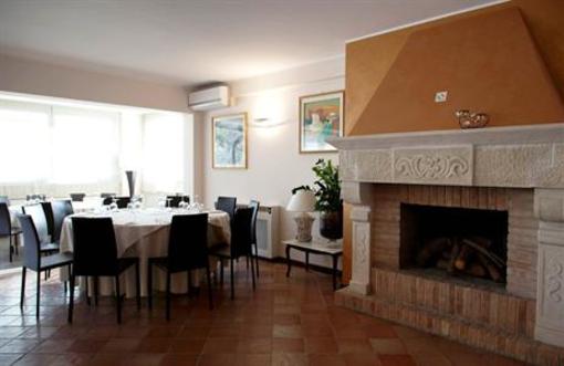 фото отеля Queen Hotel San Giovanni Teatin