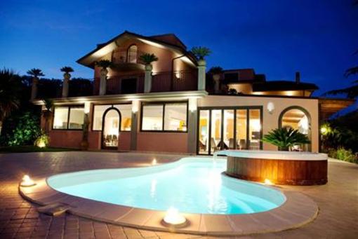фото отеля Queen Hotel San Giovanni Teatin