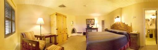 фото отеля Historic Taos Inn