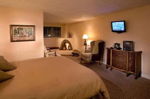 фото отеля Historic Taos Inn
