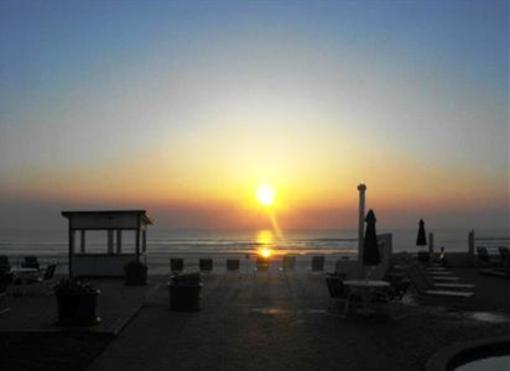 фото отеля Travelodge Ocean Jewels Resort
