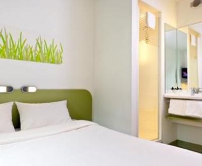 фото отеля Ibis Budget Marseille est Saint Menet
