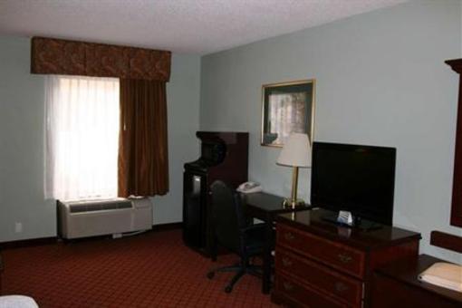фото отеля Hampton Inn Hillsville