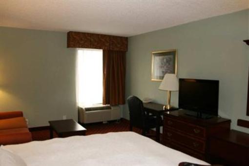 фото отеля Hampton Inn Hillsville