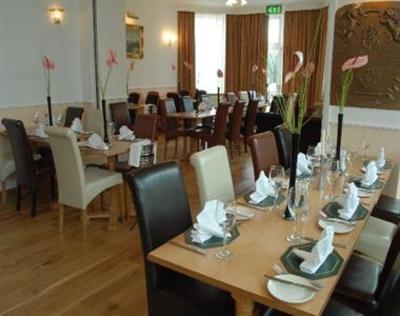 фото отеля Gatwick Cambridge Hotel