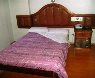 фото отеля Reinales Plaza Hotel
