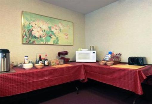 фото отеля Americas Best Value Inn and Suites Forest Grove