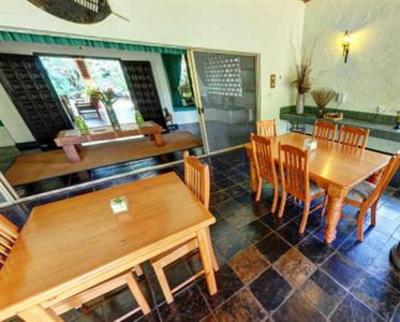 фото отеля Laughing Waters Guest House Hazyview