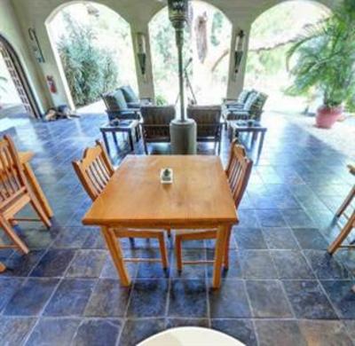 фото отеля Laughing Waters Guest House Hazyview