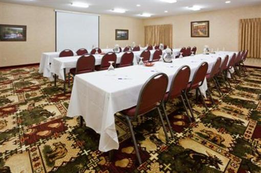 фото отеля Holiday Inn Express Munising - Lakeview