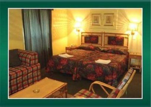 фото отеля Pine Lodge Resort Port Elizabeth