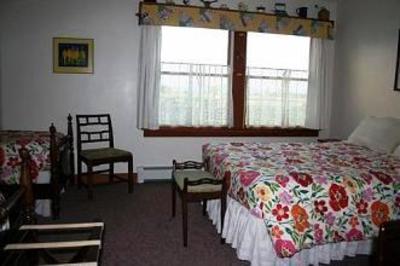 фото отеля Gustavus Inn at Glacier Bay