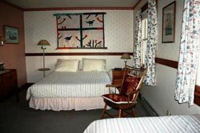 фото отеля Gustavus Inn at Glacier Bay
