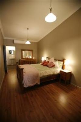 фото отеля Chapel Farm Getaways Accommodation Perth