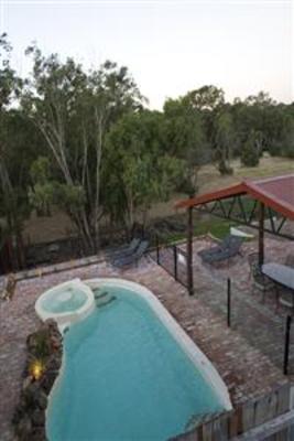 фото отеля Chapel Farm Getaways Accommodation Perth