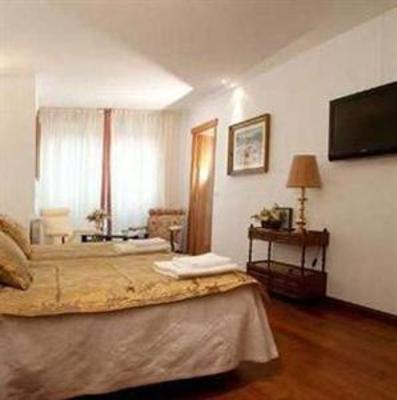 фото отеля Ch Victoria Alojamientos Hostel Cuenca