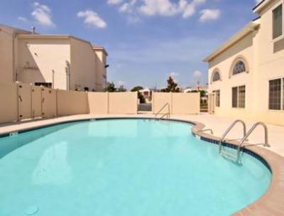 фото отеля Days Inn Chester (Pennsylvania)