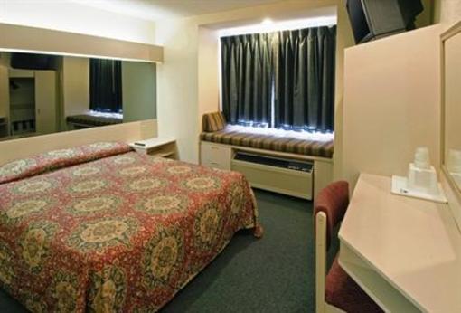 фото отеля Americas Best Value Inn & Suites McDonough